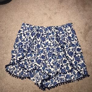 H&M flowy shorts